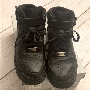 Nike Air Force 1 Mid